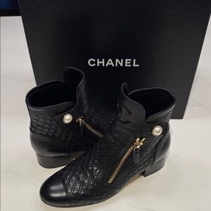 CHANEL Black Quilted Leather Ankle Boots with Gold Zipper
